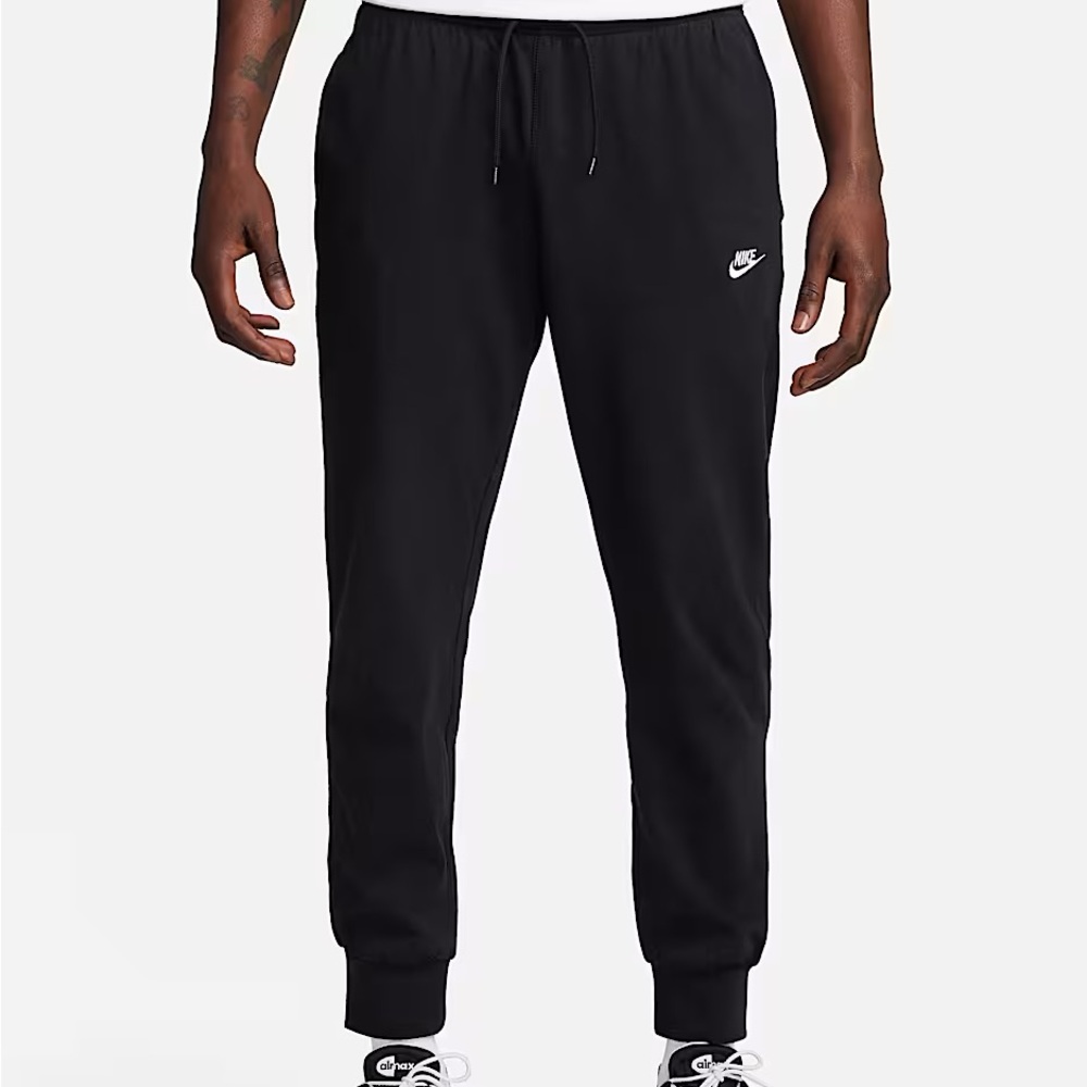 Black Nike Club Men's Knit Joggers in size small